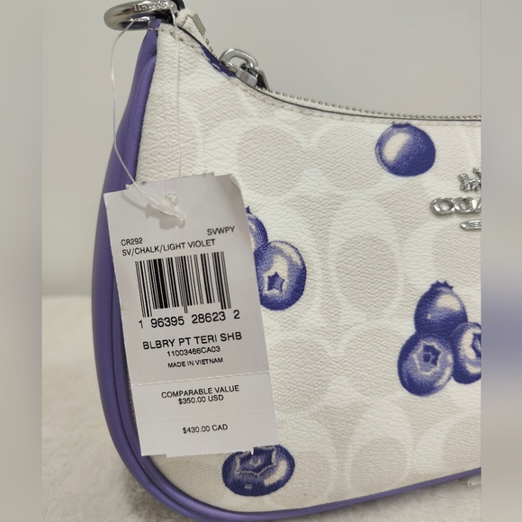 Teri Shoulder Bag In Signature Canvas With Blueberry Print - Picture 14 of 15
